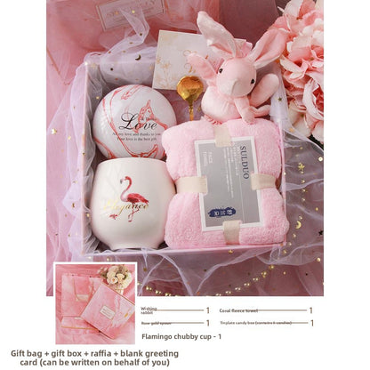 New Year Celebration Mug Gift Set – Elegant Ceramic Souvenir Mug