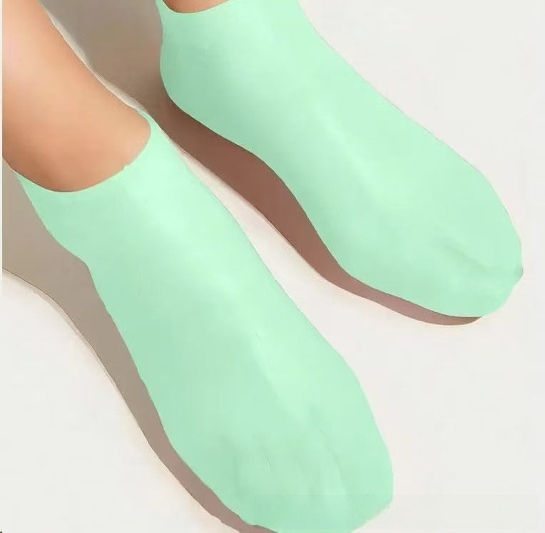 Silicone Moisturizing Heel Socks – Reusable Anti-Crack Foot Sleeve