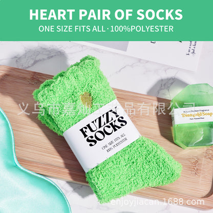 Green Spa Gift Box – 11‑Piece Candle, Socks & Self‑Care Set for Women