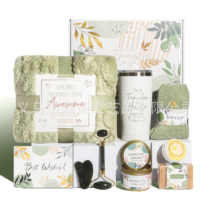 Cross-border spa bath gift set Women's facial treatment set Blanket socks souvenir holiday gift