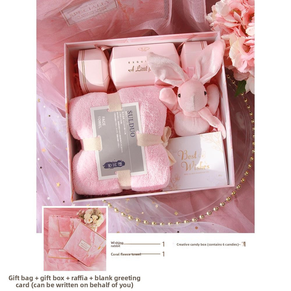 New Year Celebration Mug Gift Set – Elegant Ceramic Souvenir Mug